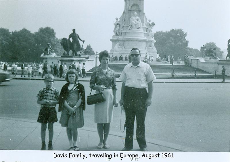 1961_Europe-1_Davis_Fam