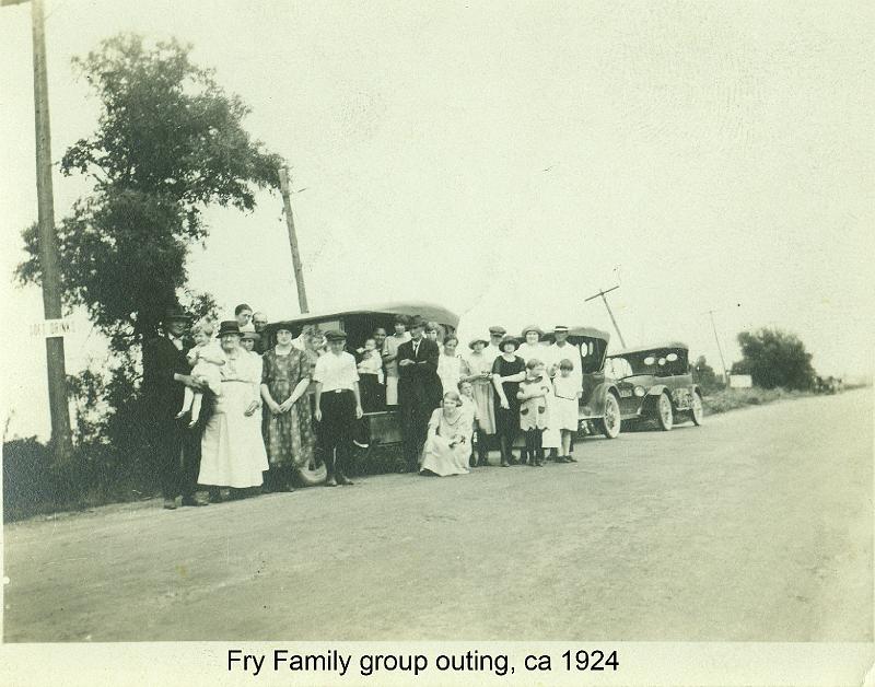 1924_Fry_Fam_group-1