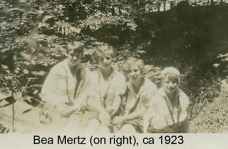 1923_Mertz_Bea_girl_group-2