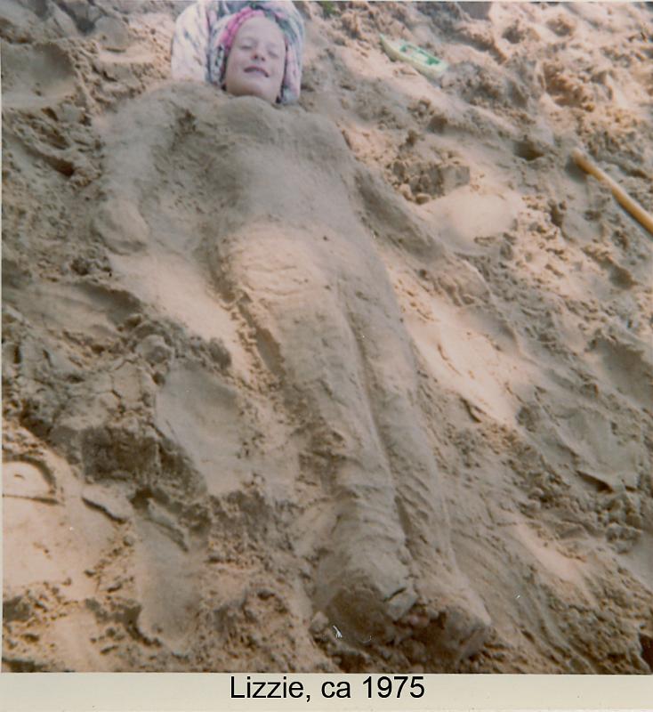 1975-11_Davis_Liz
