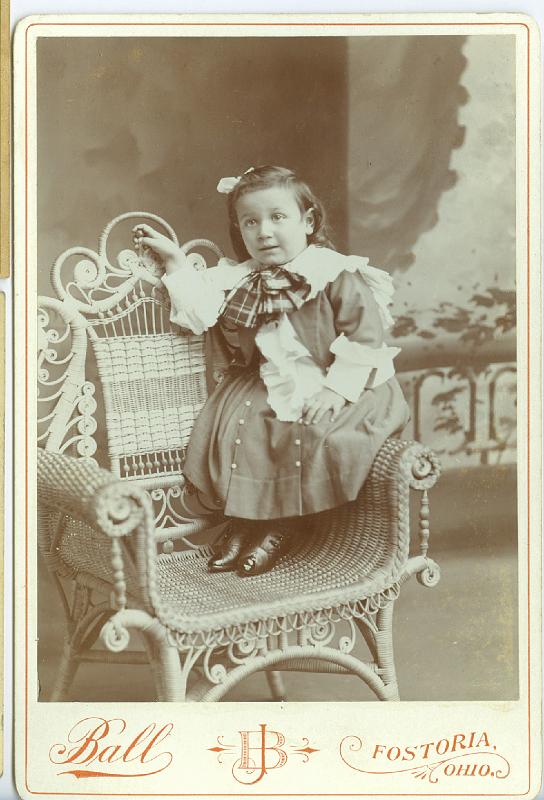 young_girl_in_chair