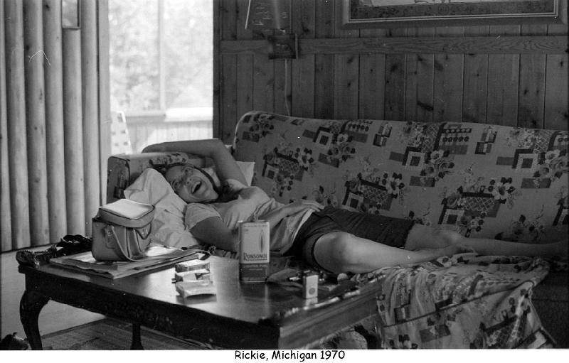 1970_18-2-33_mich_rg_bg