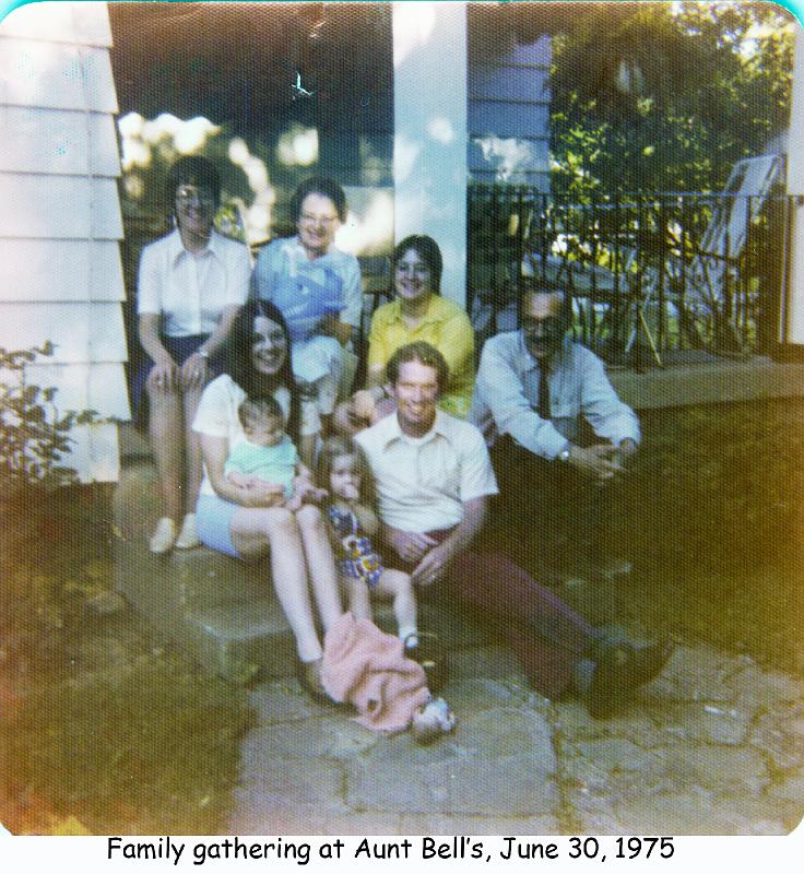 1975_15a_bg_fam_wag
