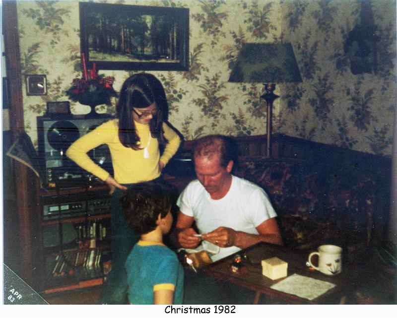 1982_93a_xmas_bg_eg_jg