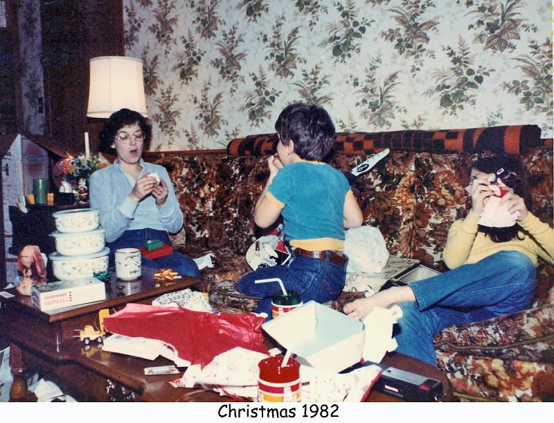 1982_94_xmas_eg_jg_rg