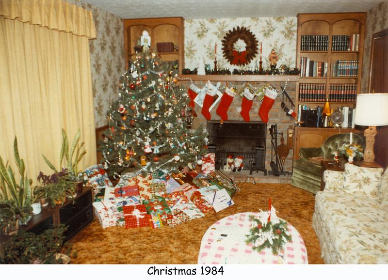 1984_111_xmas_tree