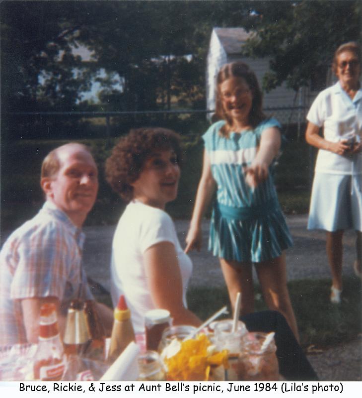 1984_28e_picnic_fam_wag