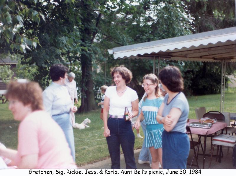1984_31f_picnic_wag