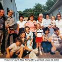 1984_33_picnic_fam_wag