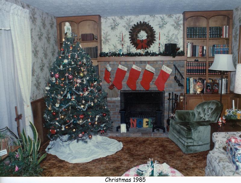 1985_77a_xmas_rg_eg_jg