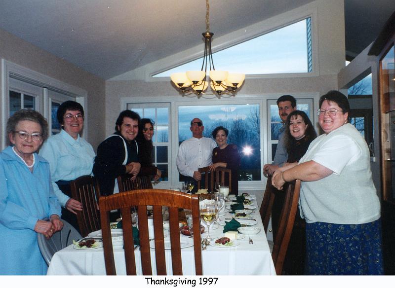 1997_69_thnkgvg_fam_wag