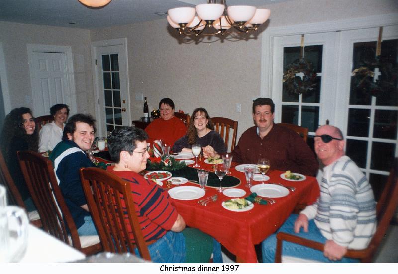 1997_72_xmas_fam_wag