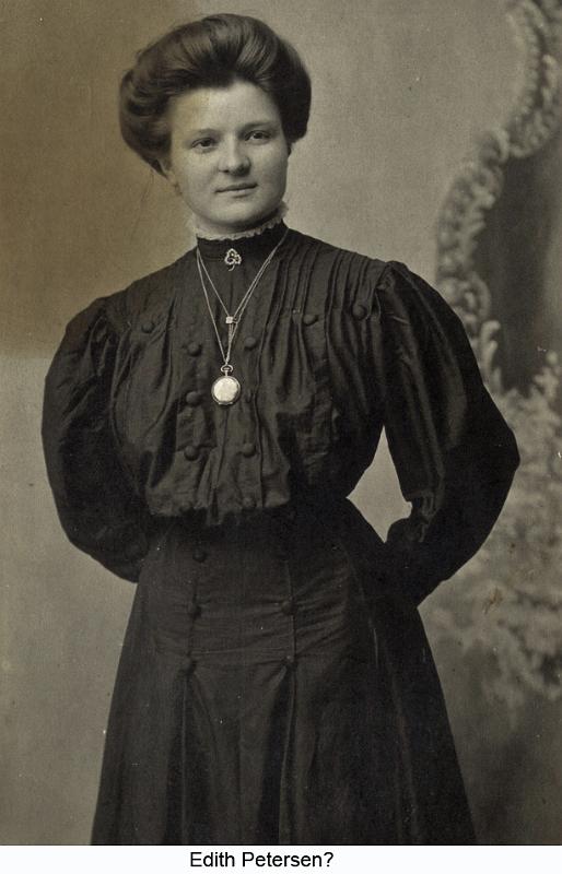 1900_Petersen_Edith