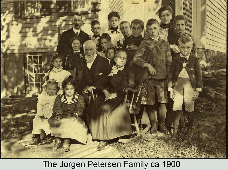 1900_Petersen_Fam